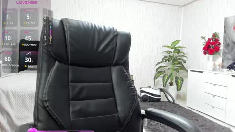 Snapshot of xxsecretdesirexx chatting on 10-26-25, 10:04 xxsecretdesirexx Catalina online show from 10-26-25, 10:04