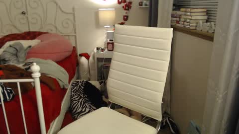 Strawberry Jane online show from 12-09-24, 04:01