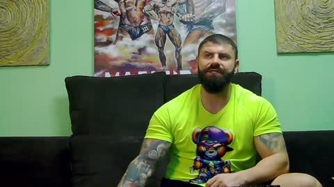 Snapshot of xxtreamleonard chatting on 12-17-24, 09:50 Xtream Leonard online show from 12-17-24, 09:50