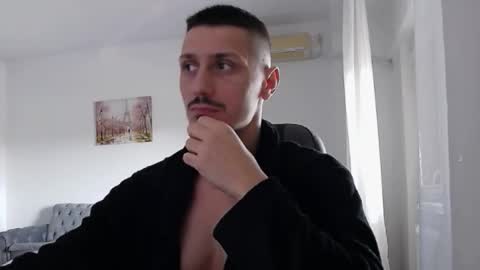 Snapshot of xxx_alejandro chatting on 10-17-25, 07:55 xxx_alejandro online show from 10-17-25, 07:55