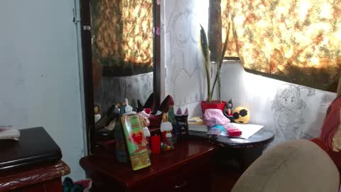 Snapshot of xxx_morena chatting on 12-24-24, 02:33 LILI online show from 12-24-24, 02:33