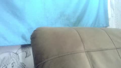 Snapshot of xxx_morena chatting on 10-17-25, 01:20 LILI online show from 10-17-25, 01:20