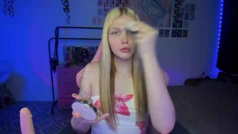 Snapshot of xxx_pretty_xxx chatting on 06-29-26, 09:37 Pretty online show from 06-29-26, 09:37