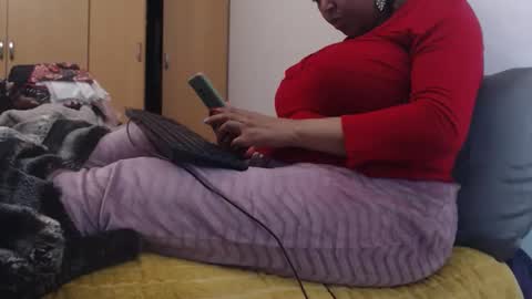 Ayanda online show from 11-15-25, 06:37