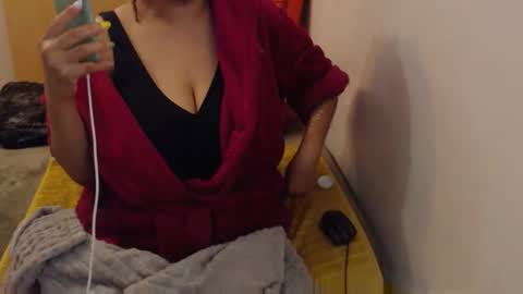 Ayanda online show from 04-24-26, 03:47