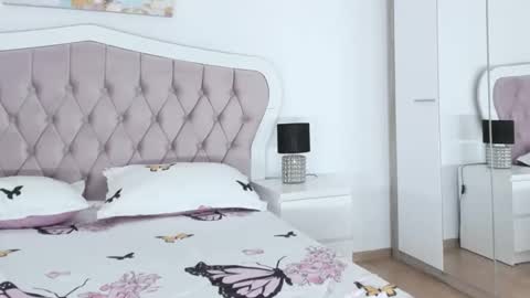 Elvira online show from 02-07-26, 07:45