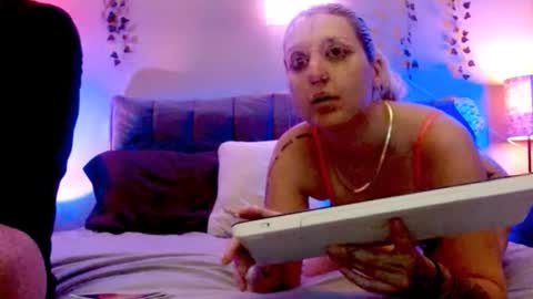Snapshot of xxxgrillcheese chatting on 06-08-26, 12:05 XXXGrillCheese online show from 06-08-26, 12:05