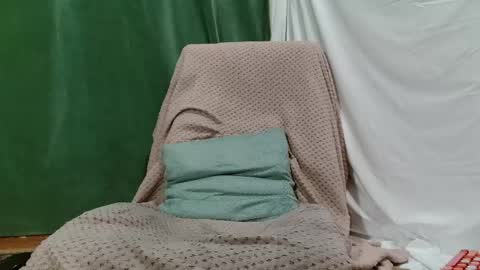 Lola online show from 04-21-26, 07:06