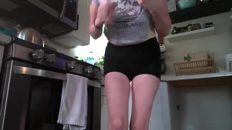 Snapshot of xxxlolalovexxx chatting on 10-10-25, 06:29 Lola online show from 10-10-25, 06:29