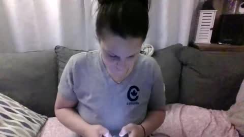 Snapshot of xxxmistymoansxxx chatting on 01-07-25, 10:01 Misti online show from 01-07-25, 10:01