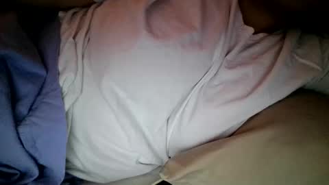 Snapshot of xxxmooui chatting on 05-07-26, 03:45 Elle online show from 05-07-26, 03:45