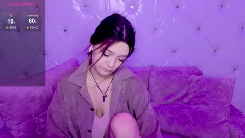 Snapshot of xxxnaughtyfoxxx chatting on 02-08-26, 09:34 foxy online show from 02-08-26, 09:34