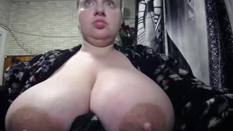 Lana online show from 01-08-26, 04:42