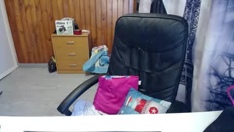 Lana online show from 03-11-26, 10:21