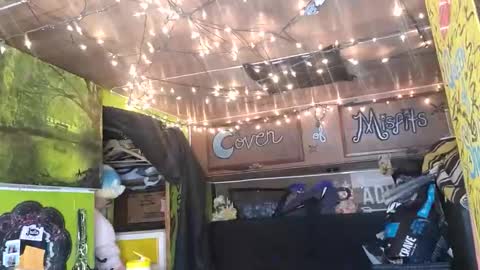 Snapshot of xxxqueenmandydickenz chatting on 11-09-25, 11:47 XXXQueenMandyDickenz online show from 11-09-25, 11:47