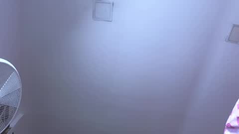 Snapshot of xxxtatianabustyxxx chatting on 05-12-26, 10:40 xxxtatianabustyxxx online show from 05-12-26, 10:40