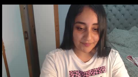 Snapshot of xxxvenus888 chatting on 03-06-25, 02:30 Lunhaa online show from 03-06-25, 02:30