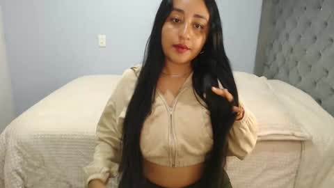 Snapshot of xxxvenus888 chatting on 10-01-25, 09:48 Lunhaa online show from 10-01-25, 09:48