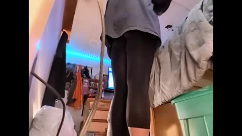 Xzbib online show from 02-12-25, 12:16