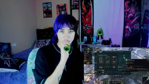 Snapshot of xzerox_ chatting on 05-08-26, 08:36 xzerox_ online show from 05-08-26, 08:36