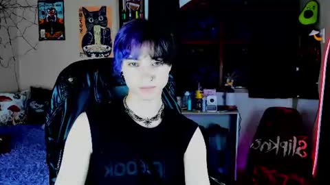 Snapshot of xzerox_ chatting on 06-12-26, 09:03 xzerox_ online show from 06-12-26, 09:03