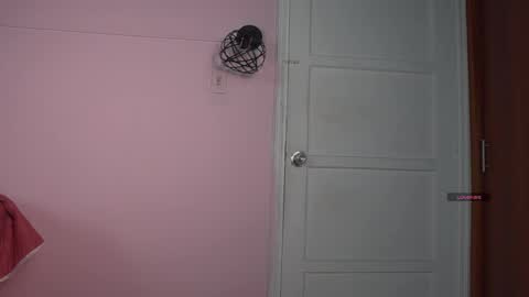 Snapshot of yahaira_26 chatting on 02-15-25, 11:03 petronila online show from 02-15-25, 11:03