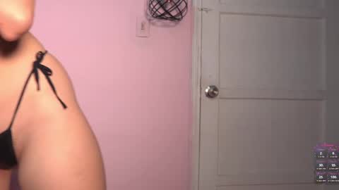 Snapshot of yahaira_26 chatting on 09-23-25, 12:24 petronila online show from 09-23-25, 12:24