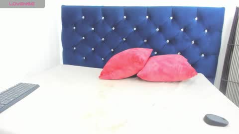 yaiza_sexylovee online show from 10-27-25, 12:04