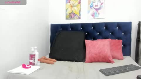 yaiza_sexylovee online show from 10-29-25, 12:24