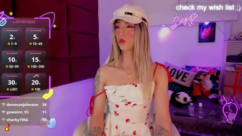 Snapshot of yakitai chatting on 01-09-26, 02:47 Yaki online show from 01-09-26, 02:47