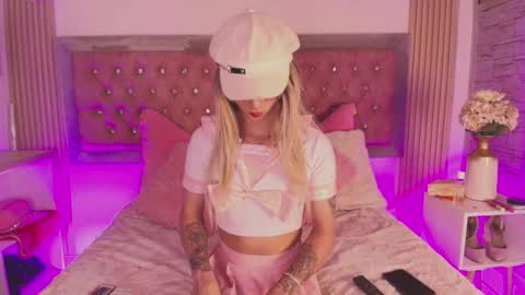 Snapshot of yakitai chatting on 03-04-26, 05:13 Yaki online show from 03-04-26, 05:13