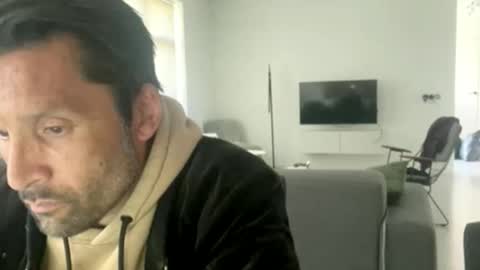 yallayalla1806 online show from 05-18-26, 02:45