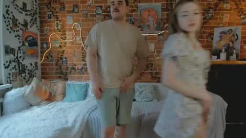 Snapshot of yami_yami_yami chatting on 02-15-25, 12:11 Mia and Andry online show from 02-15-25, 12:11