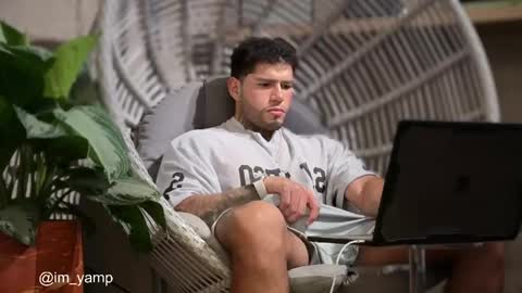 yamp sambrano online show from 04-28-26, 02:38