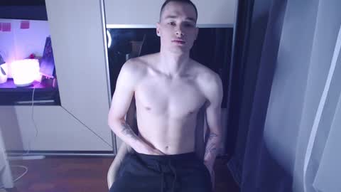 Snapshot of yan_rizen chatting on 12-13-24, 09:52 Yan online show from 12-13-24, 09:52