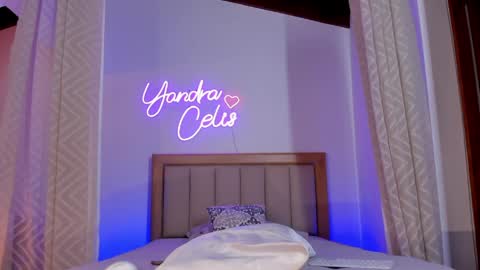 YANDRA CELIS online show from 04-23-26, 01:51