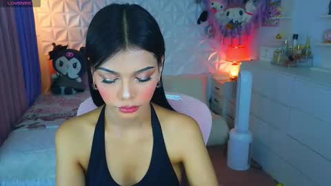 YANG AUDREY LONE online show from 10-03-25, 10:29