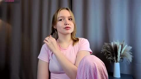 Kate online show from 10-09-25, 01:09