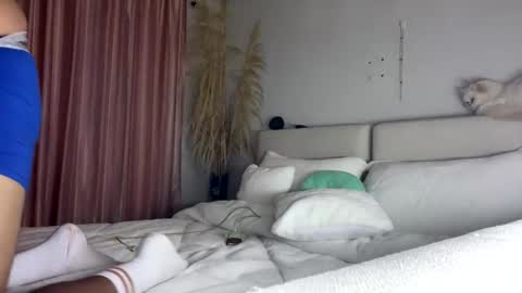 Snapshot of yannina_21 chatting on 10-18-25, 12:57 yannina_21 online show from 10-18-25, 12:57