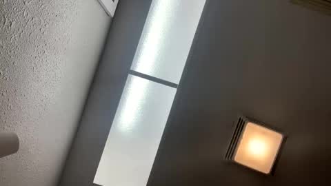 yanyanpixie online show from 10-31-25, 12:44