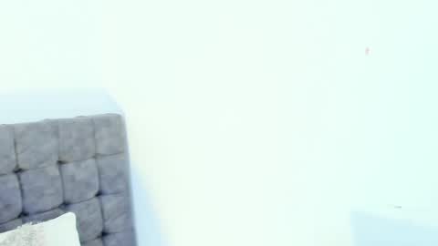 Snapshot of yara_mohamed chatting on 11-12-25, 12:05 Yara online show from 11-12-25, 12:05