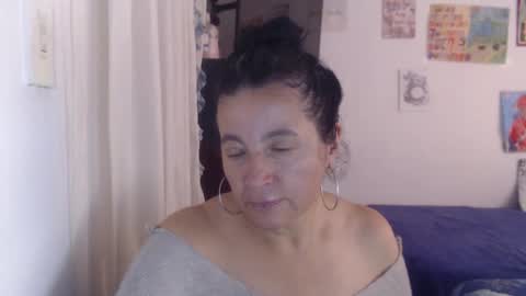 yasmin_love85 online show from 04-28-26, 03:17