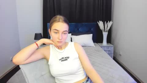 Snapshot of yasminasage chatting on 02-01-25, 07:13 Yasmina online show from 02-01-25, 07:13