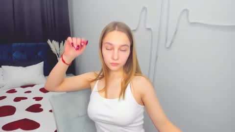 Snapshot of yasminasage chatting on 02-17-25, 06:59 Yasmina online show from 02-17-25, 06:59