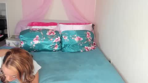 Yasmina online show from 12-30-24, 10:55