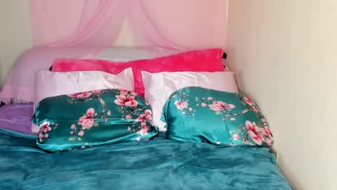 Yasmina online show from 01-11-25, 06:45