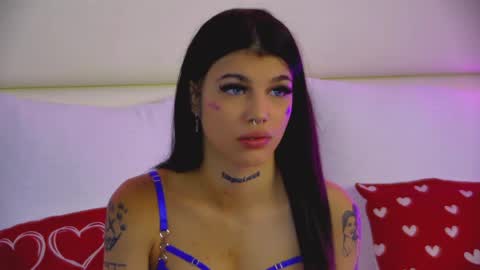 Snapshot of yasminstormx chatting on 05-22-26, 04:30 Diana online show from 05-22-26, 04:30