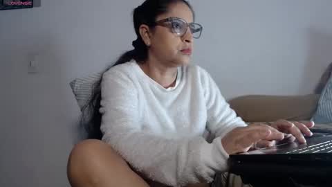 yaya____ online show from 02-23-26, 09:45