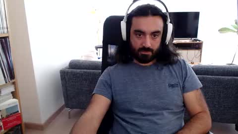 yeeaahoo online show from 10-13-25, 08:47