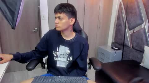 yef_thinn online show from 11-22-25, 04:11